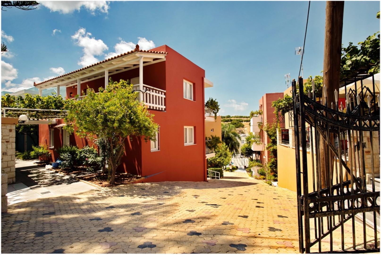 Bellos Hotel Apartments Hersonissos  Zewnętrze zdjęcie