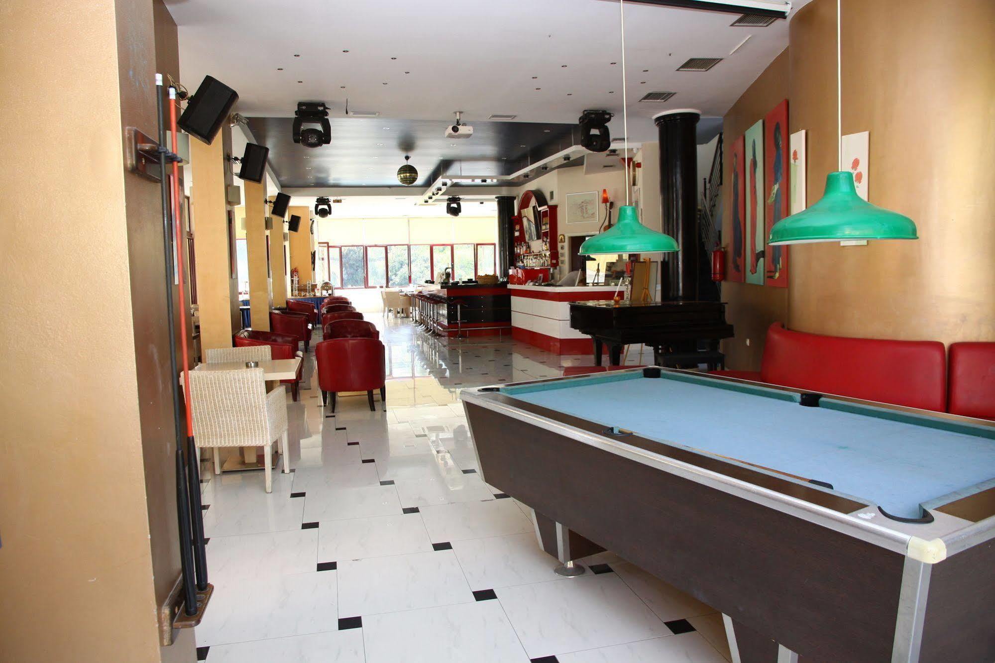 Bellos Hotel Apartments Hersonissos  Zewnętrze zdjęcie